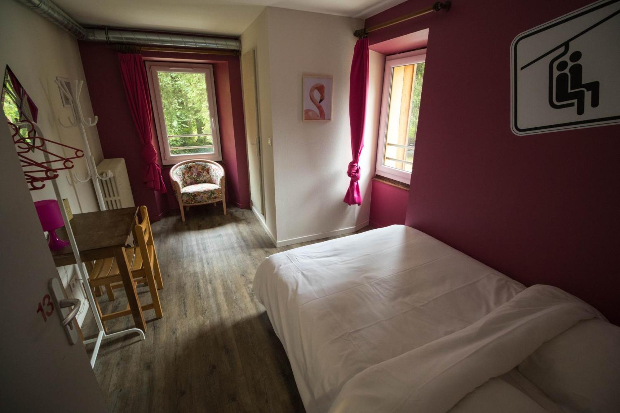 1861 Chatel Hostel Eksteriør bilde