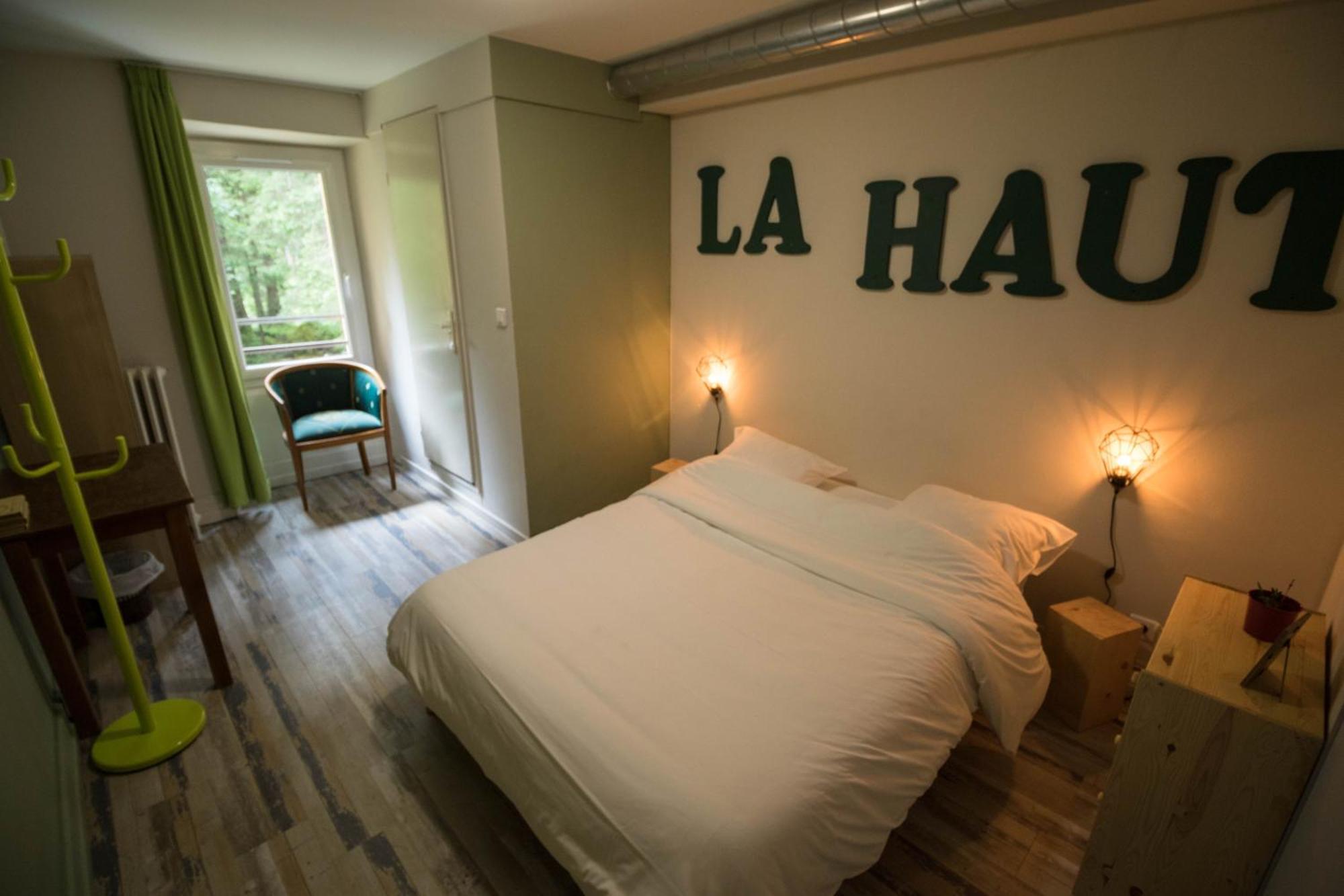 1861 Chatel Hostel Eksteriør bilde